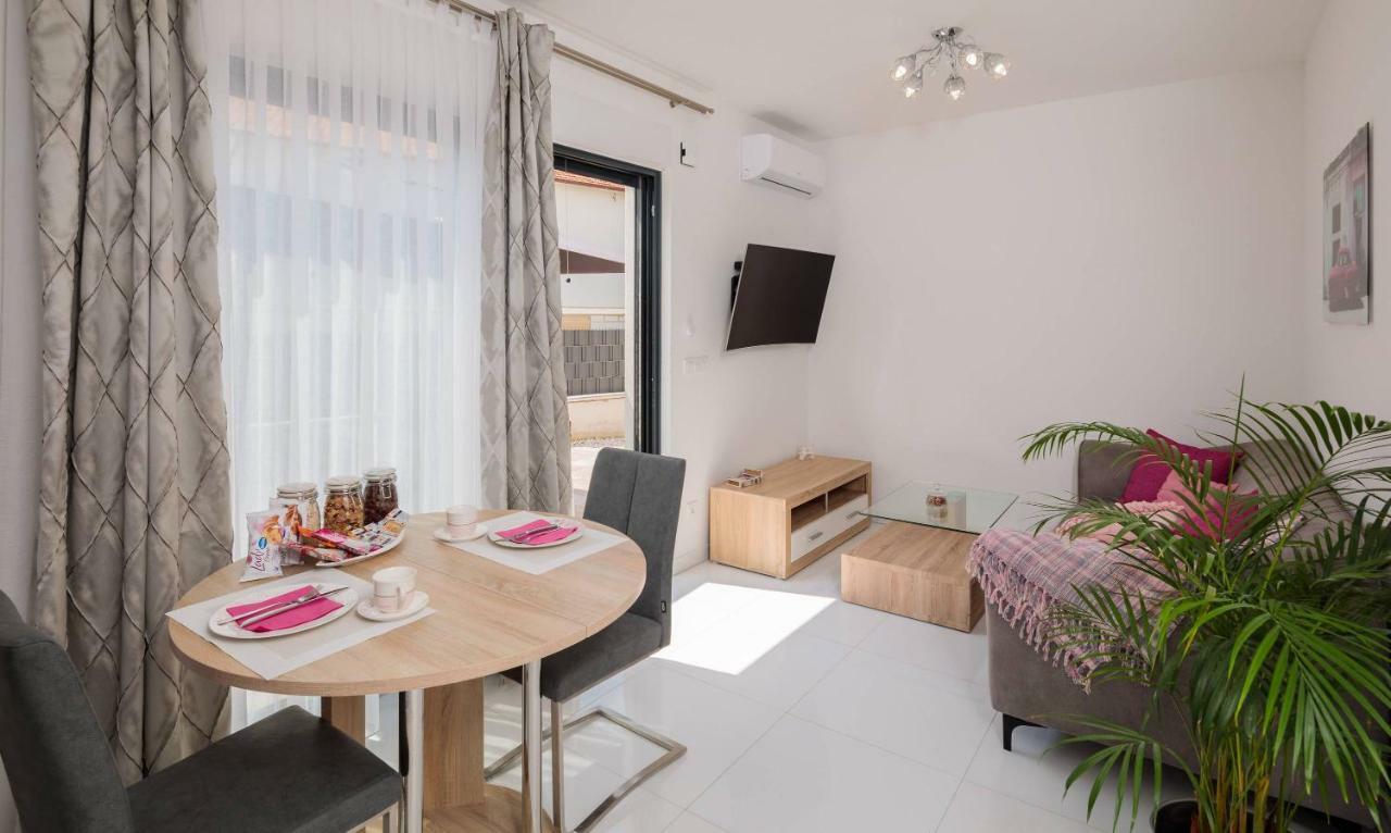 Apartment Flawless Трогир Екстериор снимка