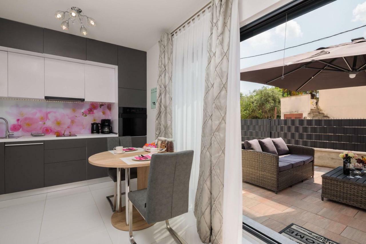 Apartment Flawless Трогир Екстериор снимка