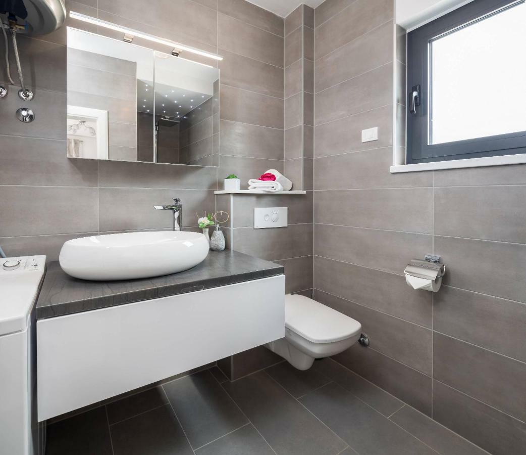 Apartment Flawless Трогир Екстериор снимка