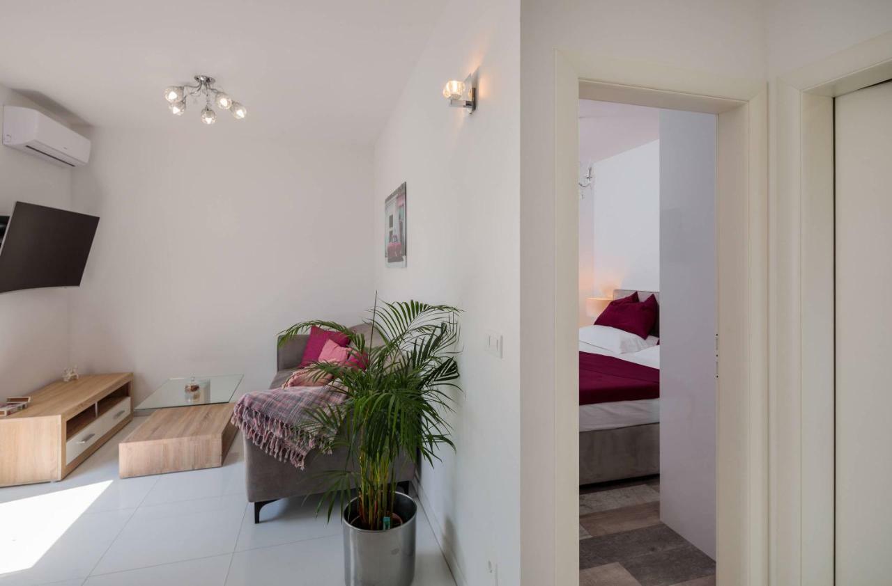 Apartment Flawless Трогир Екстериор снимка